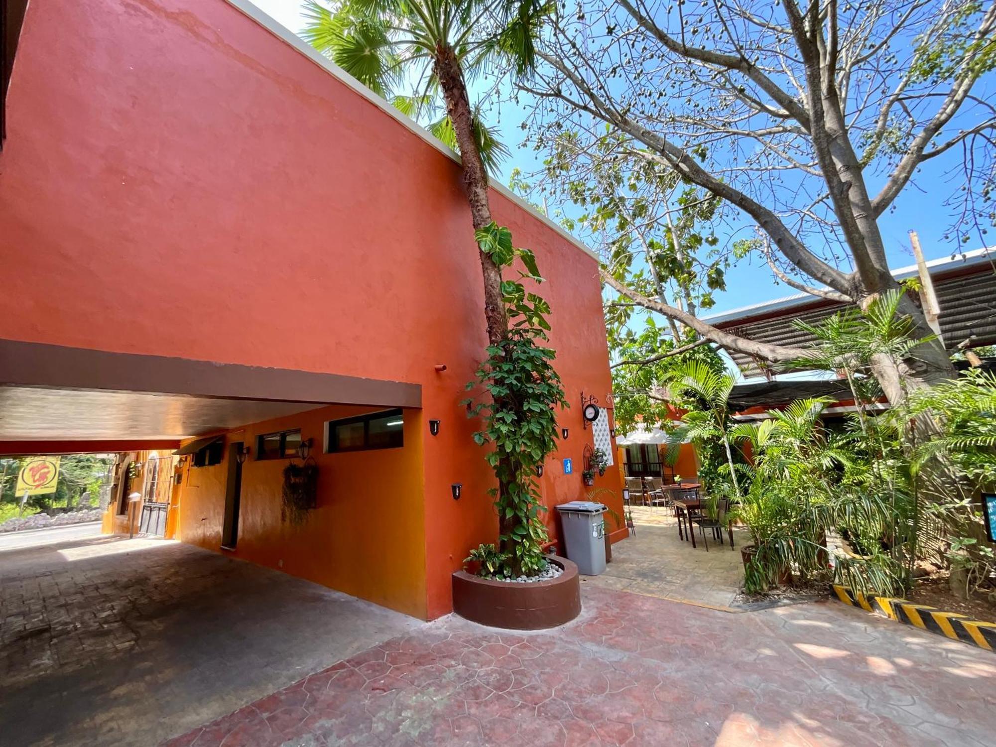 El Zaguan Colonial By Guruhotel Valladolid  Exterior photo